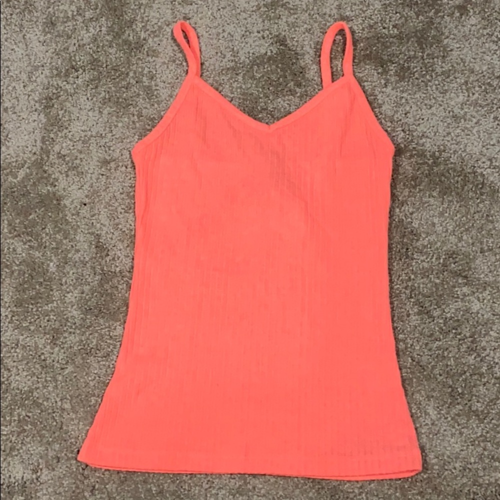 Ribbed spaghetti strap shirt